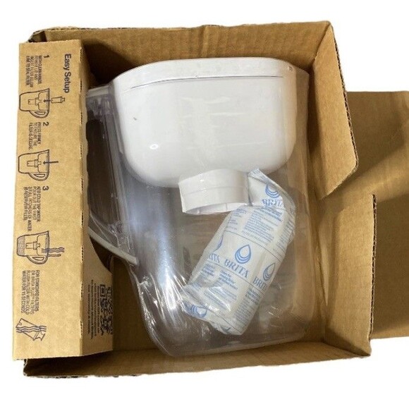 Brita Everyday Elite Water Filter Pitcher Plus 1 Filter New - Picture 2 of 2